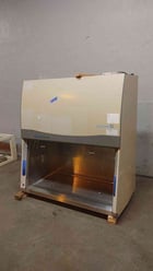 Labconco Puricare, Procedure Station, 4', A1 BSC Biosafety, 115 VAC., 1PH - Image 5