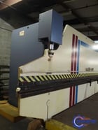 230 Ton, Pacific #J230-25/18, hydraulic, 10" stroke, 25' bed, 25" lwr.die hldr, dual palm buttons, 1990 - Image 4