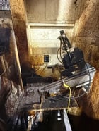 Fuji #FS-4, Cnc Lathe, w/ robot loader, 4000 RPM, 10/15 HP, 8" chuck, Fanuc 21I-TB cnc, 11.8" stroke, 2005 - Image 6