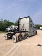 Kenworth #T680, Sleeper Truck, Paccar Power, Aero Highway Tractor, 632,860 Miles, 2020 - Image 8