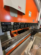 149 Ton, Ermaksan #Power-Bend-Falcon, CNC Hydraulic Press Brake, 122" bending length, 102.4" between - Image 9