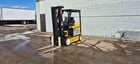 4500 lb. Yale #ERCO45VGN36TE088, forklift, baqttery poweredr, 36 V., 3 stage, side shift, auxiliary - Image 2