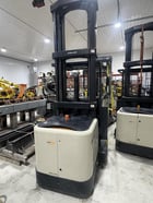 3,000 lb. Crown #SP3520-30, Electric Order Picker, 24V, 48" Width, 6.5 MPH, 2016 - Image 4