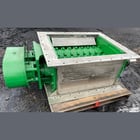 9" x 32" Helmick #E9710MKA304, double roll clinker crusher, 33" x 20" feed opening - Image 2