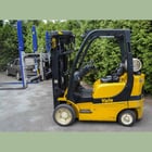 5,000 lb. Yale #GLC050VXNV5Q084, propane lift truck, 2-stage mast, 240" lift, side shift, cushion tires - Image 1