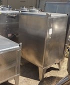 529 gallon Vinquip, Stainless Steel Tote Tank, 48" x 48" square, top & side bottom manways, side bottom - Image 2