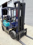 4500 lb. Komatsu #FG25ST-12, LP gas forklift, triple stage mast, side shift, 188" lift height - Image 5