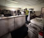 23.7' x 18' Plant office, new air cooled unit - Image 3