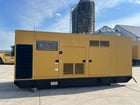 600 KW Caterpillar, Diesel Generator Set, 480 Volts, 1800 RPM, circuit breaker, 1PH/3PH, 256 hours, 2001 - Image 4