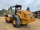 Caterpillar CS54B, Vibratory Single Drum Smooth, 1953 hours, S/N: CS500663, 2018 - Image 2