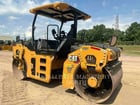 Caterpillar CB1002, 900 hours, S/N: L9R00271, 2021 - Image 4