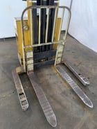 4000 lb. Yale, electric walk behind forklift, 12 V., 2-stage mast, 15' lift - Image 3
