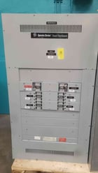 600 Amp, General Electric Spectra Series, Panelboard, 480 Volts, 6 Breakers, UPS/AC Condenser Feed - Image 1