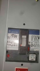 250 Amp. General Electric, Spectra Series, Panelboard, UPS Output, w/ (3) Hi-Break Breakers, 480 Volts - Image 3