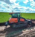 Develon DD100, Crawler Dozer, 122 HP HD Hyundai engine, 2200 RPM, 6-way blade, 320 hours, 2023 - Image 1