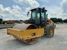 Caterpillar CS64B, Vibratory Single Drum Smooth, 2287 hours, S/N: C6400156, 2014 - Image 1