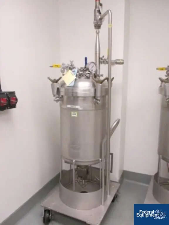 26.42 gallon Alloy Products, Receiver Tank, 316L Stainless Steel, 100 liter, 15 psi & full vacuum @ 212°F