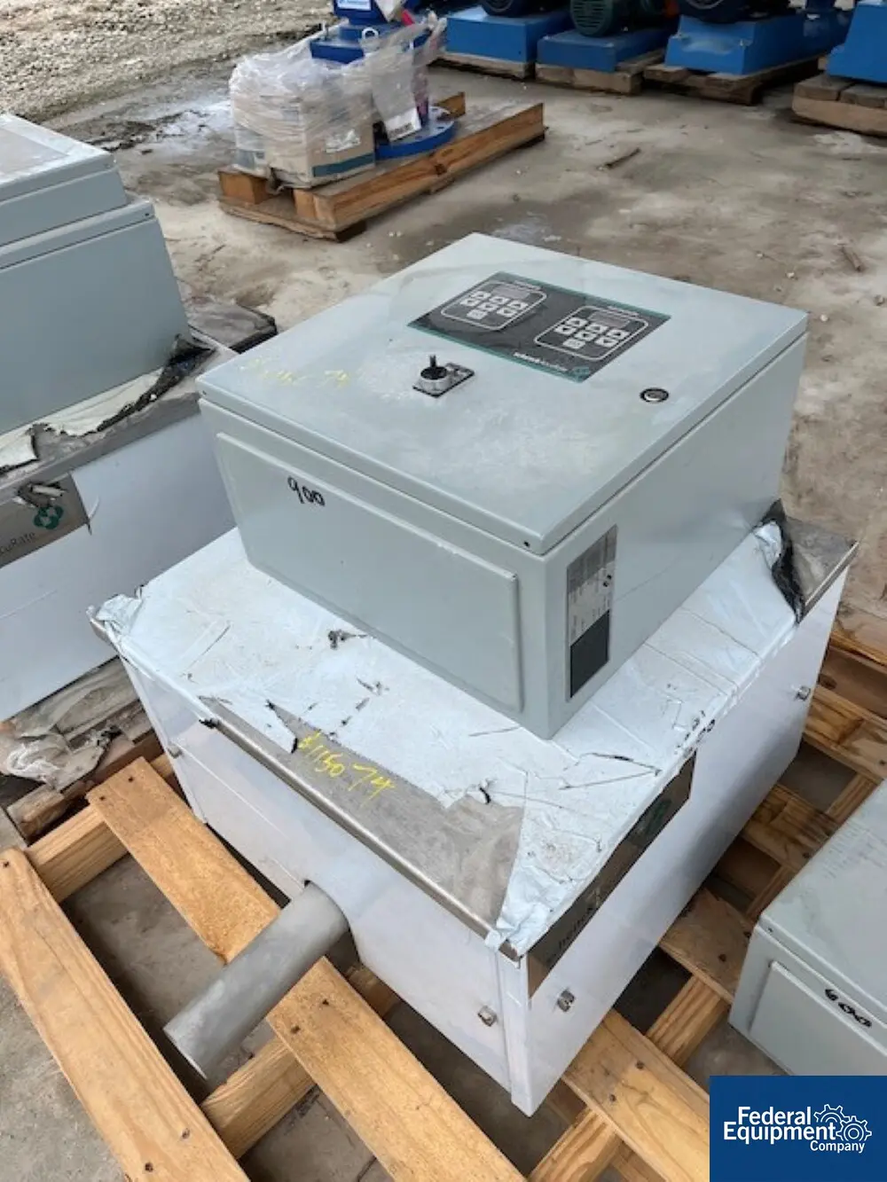 Schenck Accurate #600-SERIES, Volumetric Feeder, .9 cu.ft. vinyl hopper, Stainless Steel helix screw, .75 HP