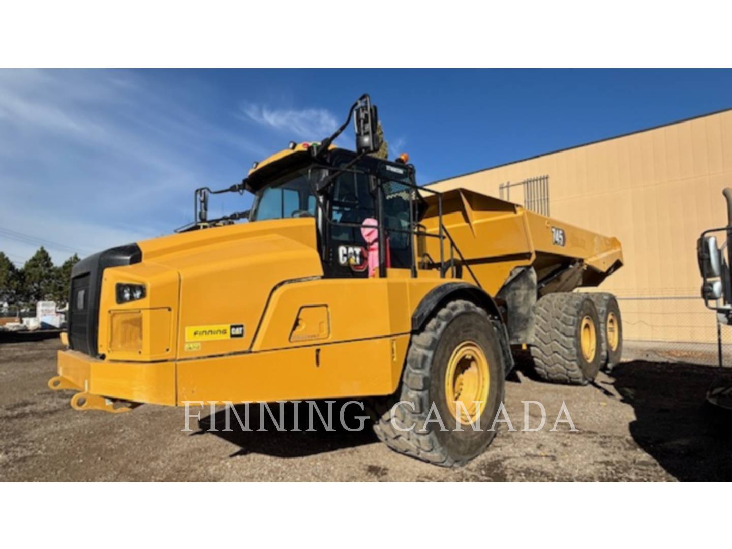 Caterpillar 745, Articulated Truck, 495 hours, S/N: 3T608280, 2026