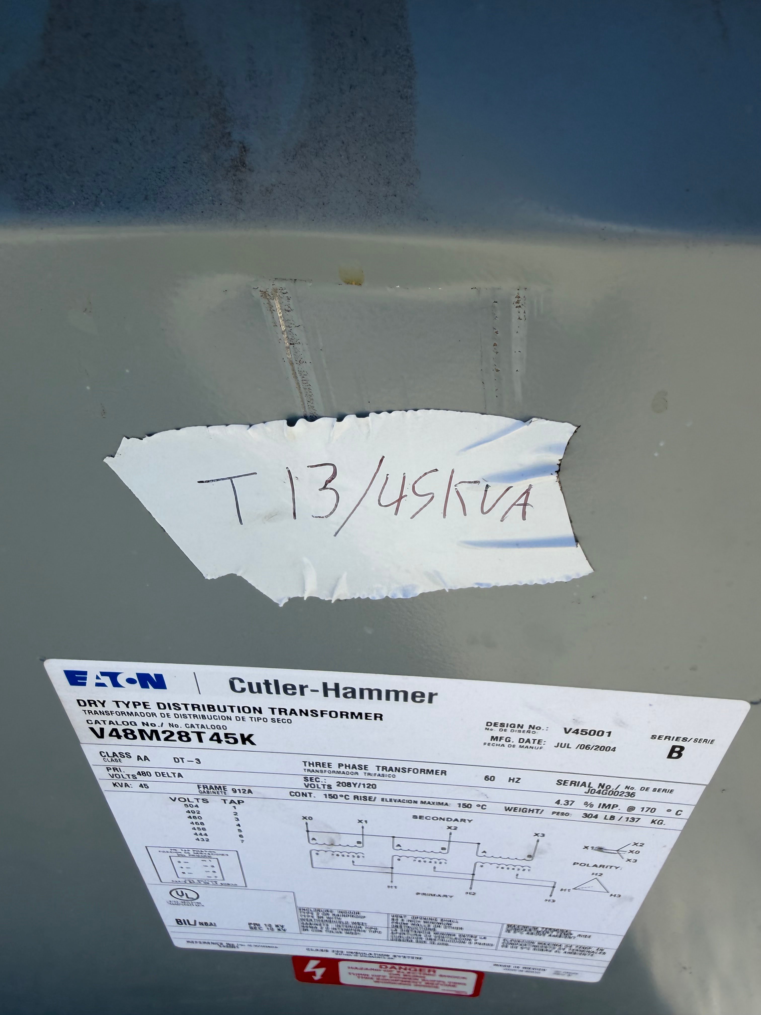 45 KVA 480 Delta Primary, 208Y/120 Secondary, Eaton Eaton Cutler-Hammer #V48M28T45K, Dry Type Transformer, 3
