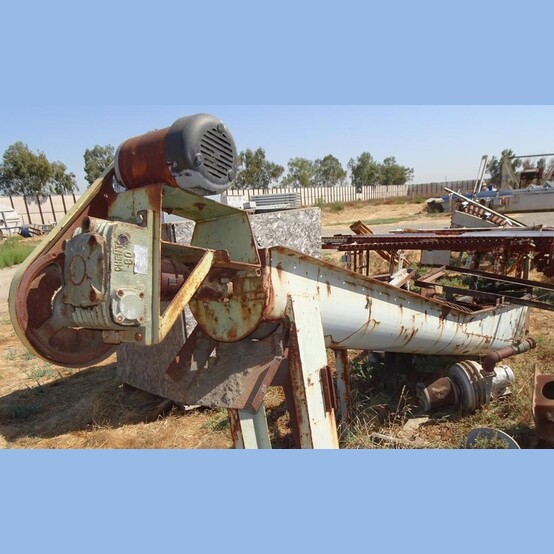 Haven Quin, Grit Classifier, 1.5 HP drive, 12" diameter x 12' long, 24" x 48" single deck trash screen, spray