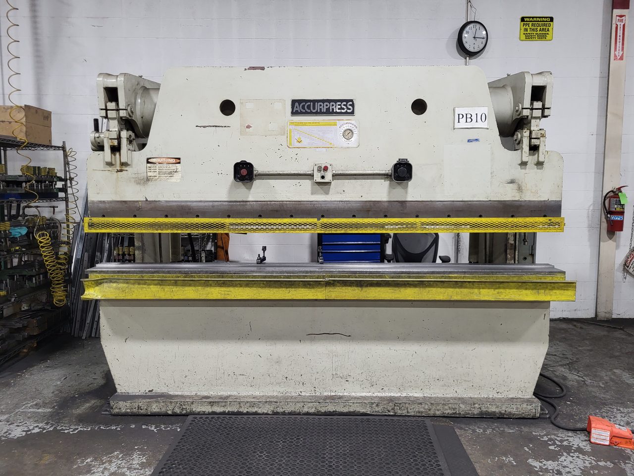 130 Ton, Accurpress #713010, press brake, 10' overall, 100" between housing, 8" stroke, 14" open height, 10"