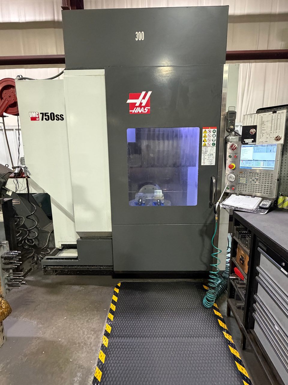 Haas #UMC-750SS, 5-Axis CNC vertical machining center, 30" X, 20" Y, 20" Z, 19.7" platter, 12000 RPM, 30 HP