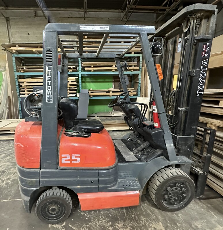 5,000 lb. Toyota #42-6FGCU25, Forklift, LP gas, 189" max. lift, 42" forks, cushion tires, 2.2L 4Y engine