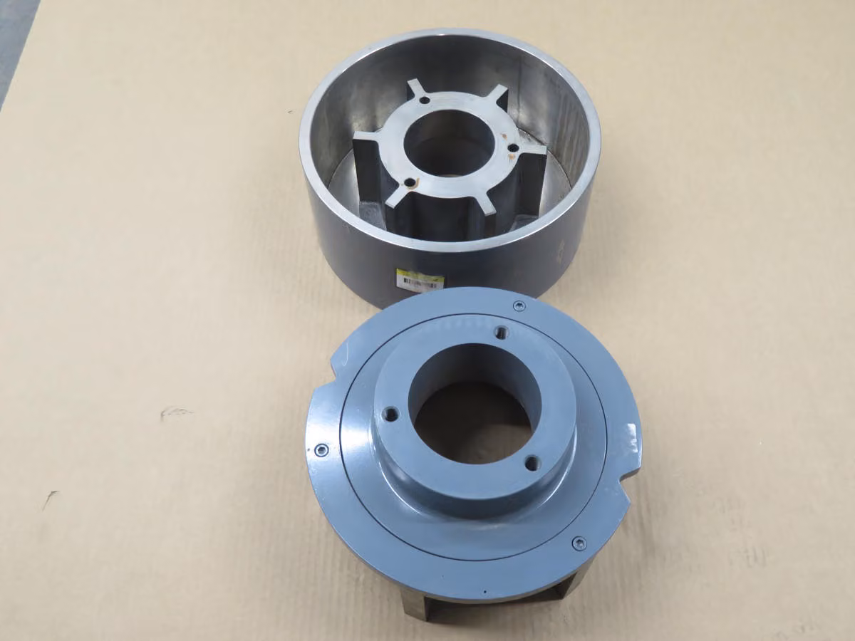 Boston Gear #NO123BP46P48, centrifugal clutch, 1-1/8" bore, 14 HP, V-groove pulley, 4.5" OD