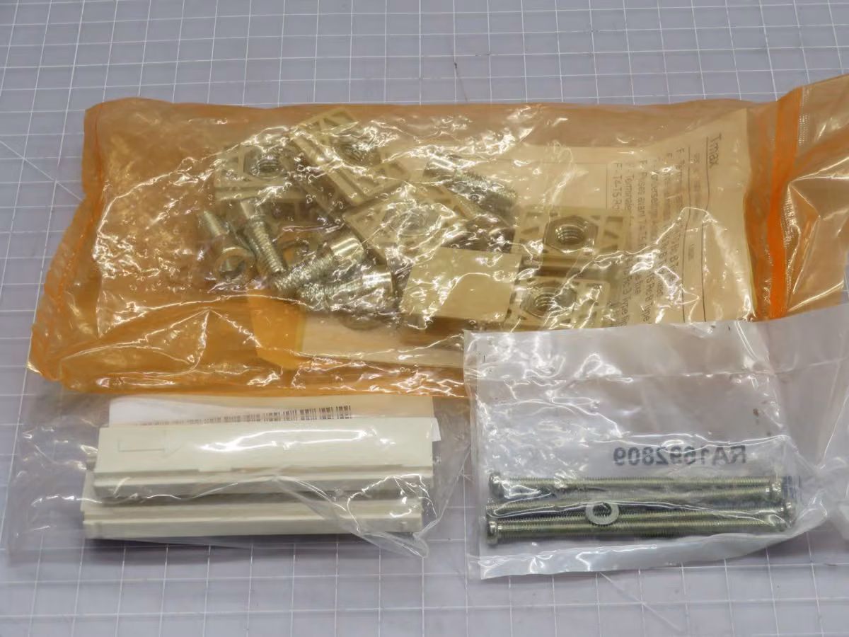 300 Amp, ABB #T5H300TW, Tmax T5 molded case circuit breaker, 3 pole, 690 Volts, 70 KA