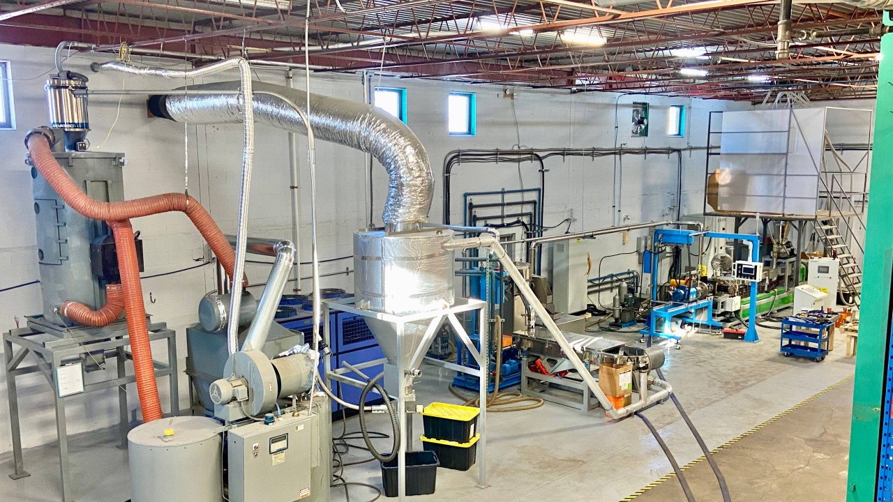 2.5" Twin Screw Compounding Line, 64mm, Maguire 6-component blender, underwater cutting system, in-line