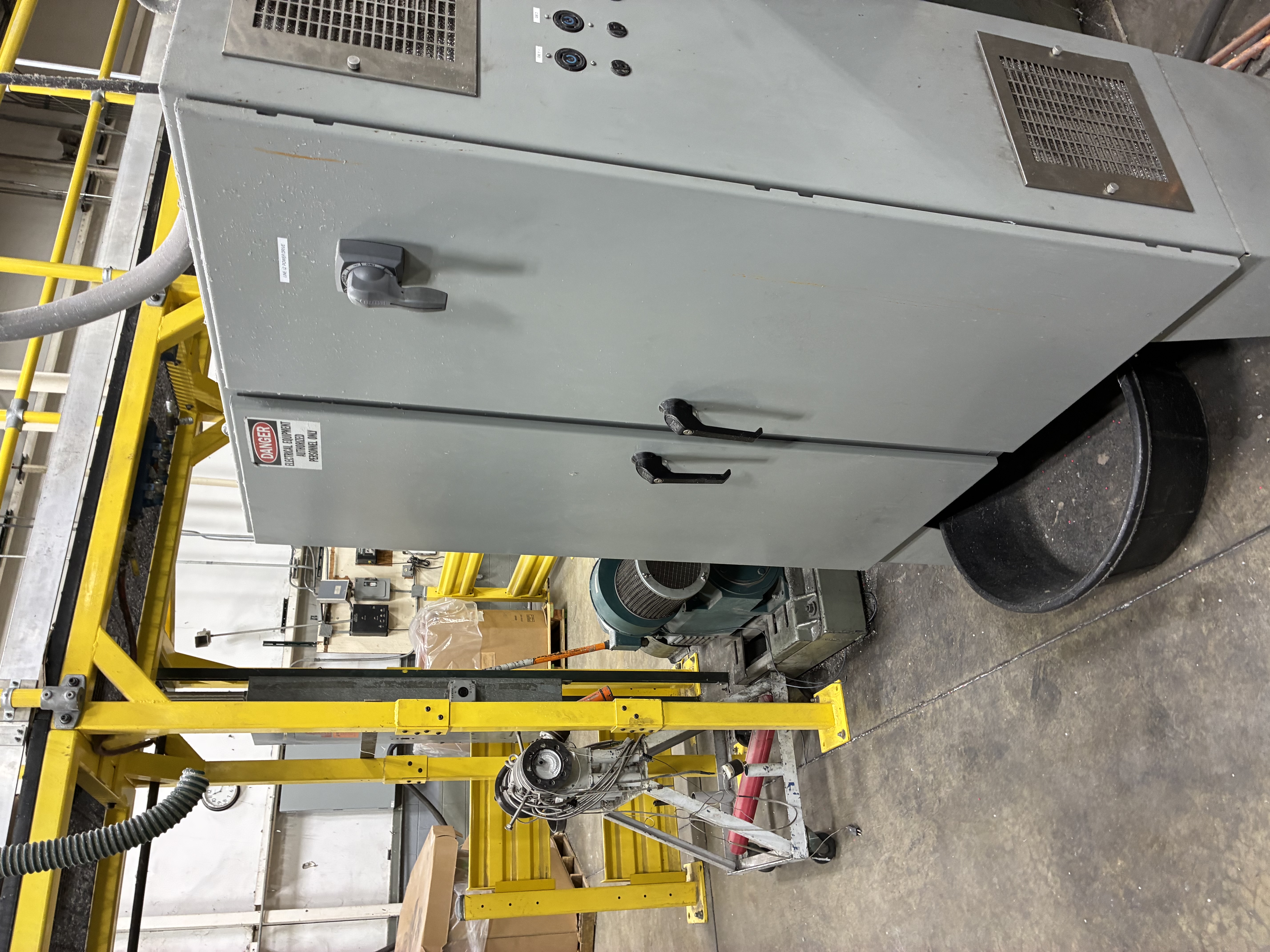 4.5" Sterling, extruder, 24:1 L/D, 150 HP, new Maddox mixing screw, spare pumping screw, melt pump, spare 150