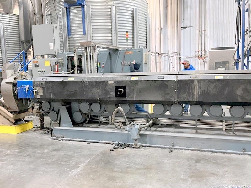 6" Merritt Davis, extruder, 36:1 L/D, vented, 18" side stuffer, 600 HP DC, Allen Bradley SLC 5/03 PLC, Condex
