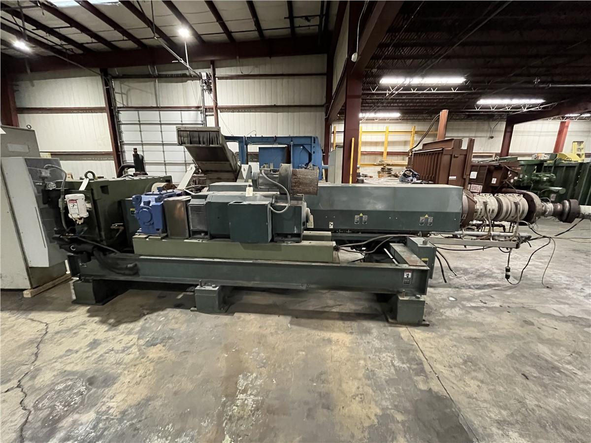 6" Black Clawson #6XTR, single screw extruder, side port feed