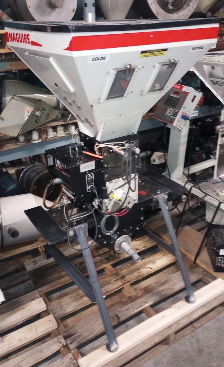 Maguire #WSB-140, 4 component gravimetric blender, up to 450 lb/hr, pneumatic mixing motor, 115 V., 1999