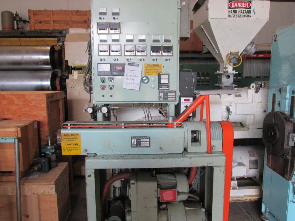 1.5" Gloucester, extruder, 24:1 L/D, water cooled, 10 HP, hopper dryer w/ loader