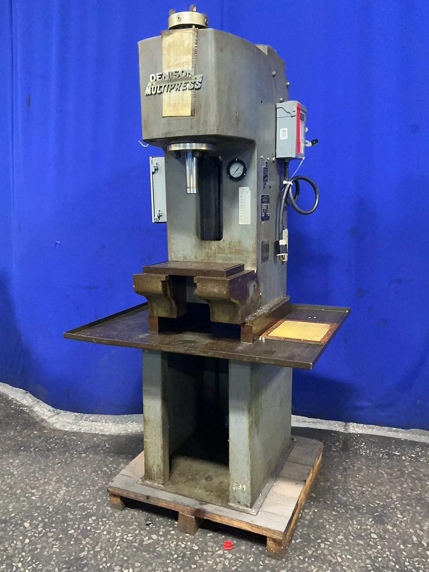 6 Ton, Denison Multipress #R065LC261D266C218A59S220, hydraulic press, 10" stroke, 16" daylight, 6" throat