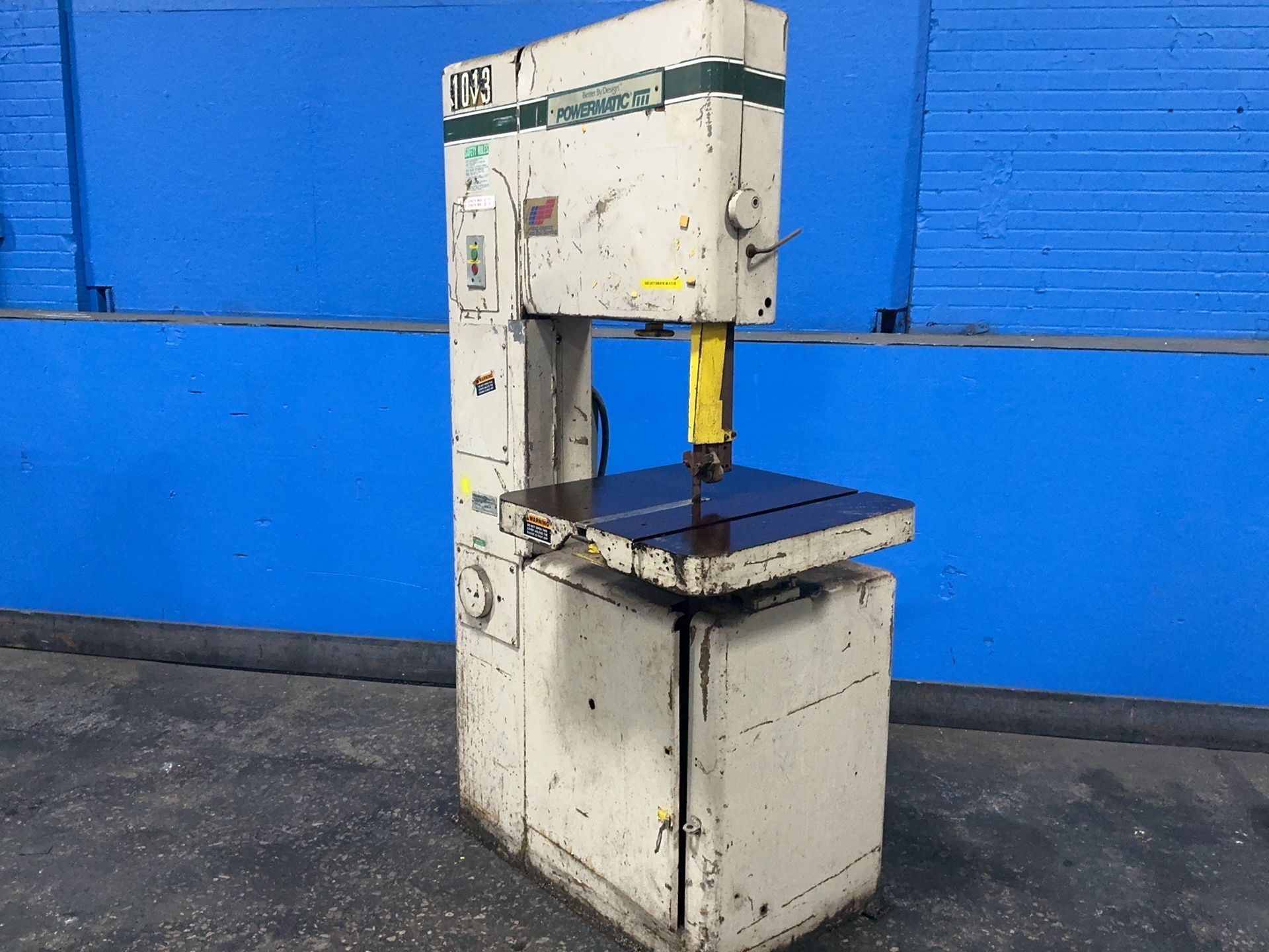 20" x 14" Powermatic #87, vertical band saw, 24" x 24" table, 12' 5" - 12' 7" blade