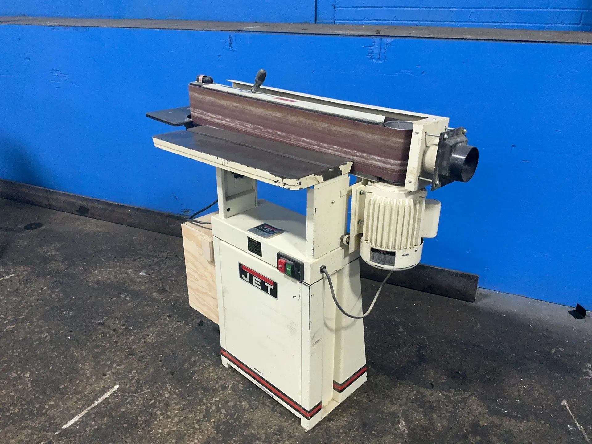 6" x 89" Jet #EHVS-80, edge sander, 10" x 30" table, 1-1/2 HP, 3450 RPM, 115/230 V.