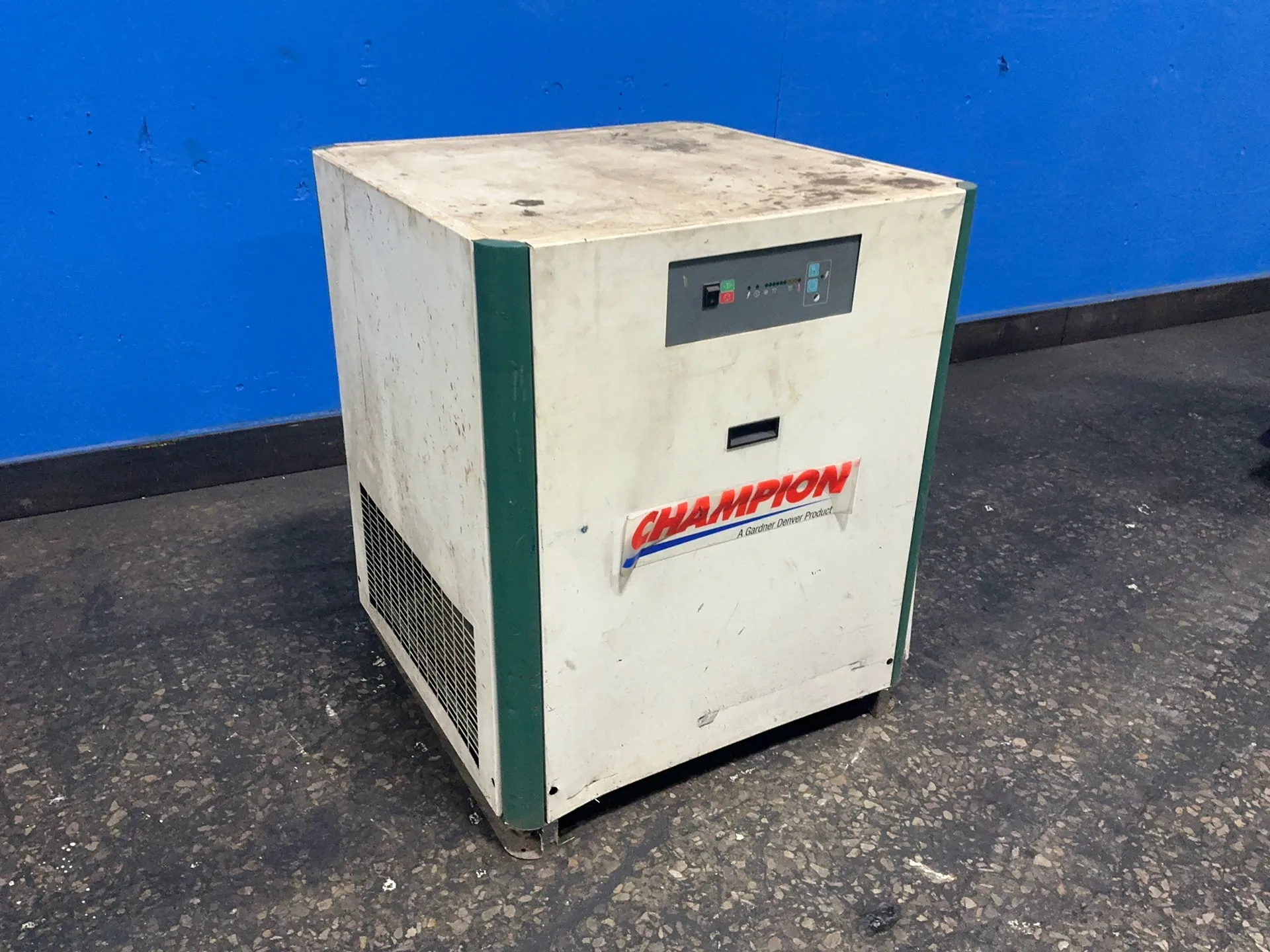 200 SCFM, 232 PSIG, Gardner Denver Champion #CRN200A4, air dryer, 460 V.