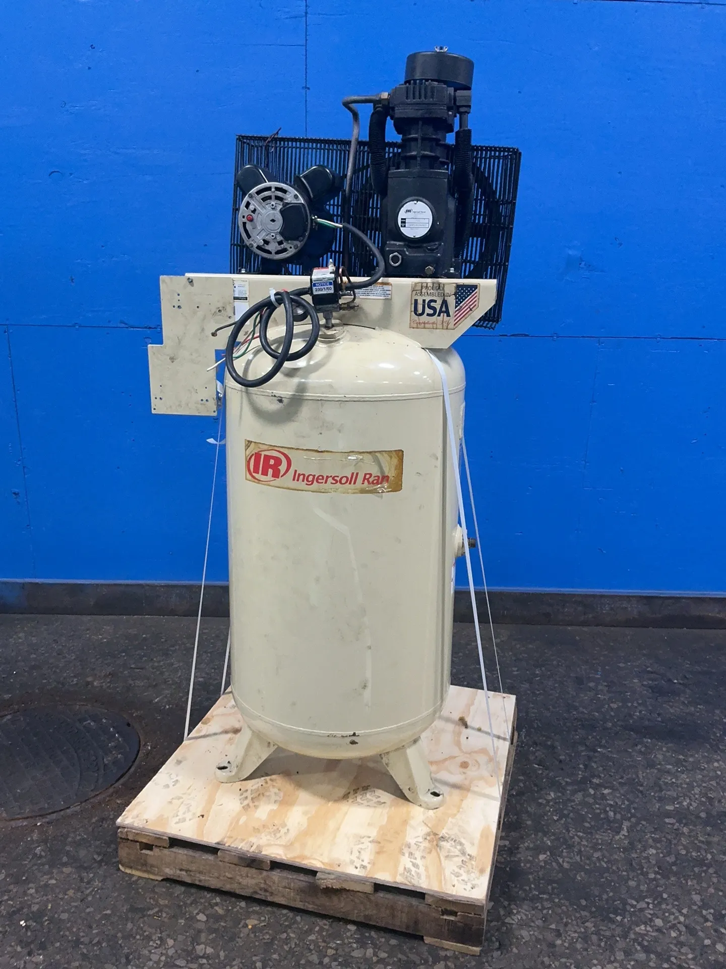 5 HP Ingersoll-Rand #TS4N5, air compressor, 102 gallon tank, 3.7 KW, 208-230 V., 2021, AS IS