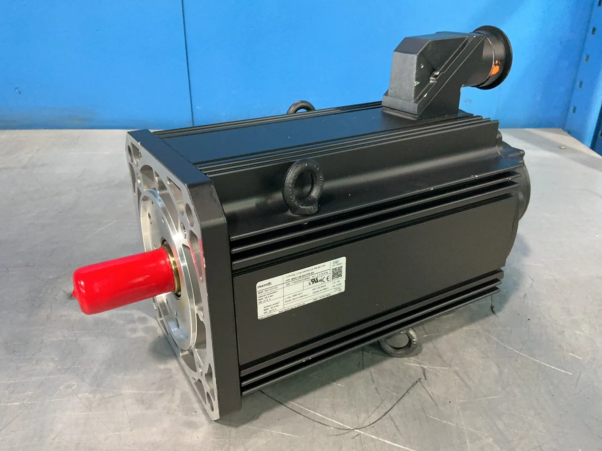 Rexroth #MHD112B-024-PP0-BN, servo motor, 3 phase