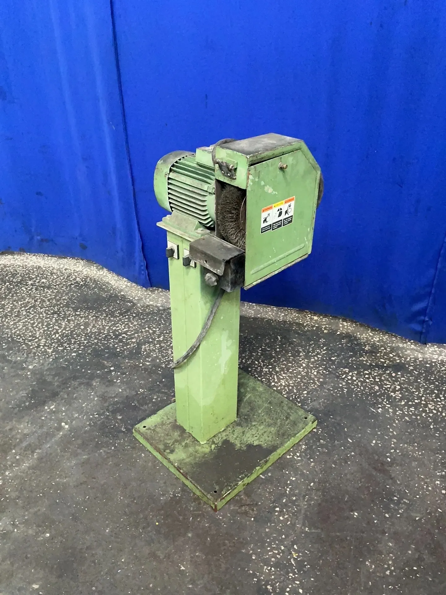 H.M. Production #ZP-45, polishing machine, 9", 1715 RPM, 230 V.