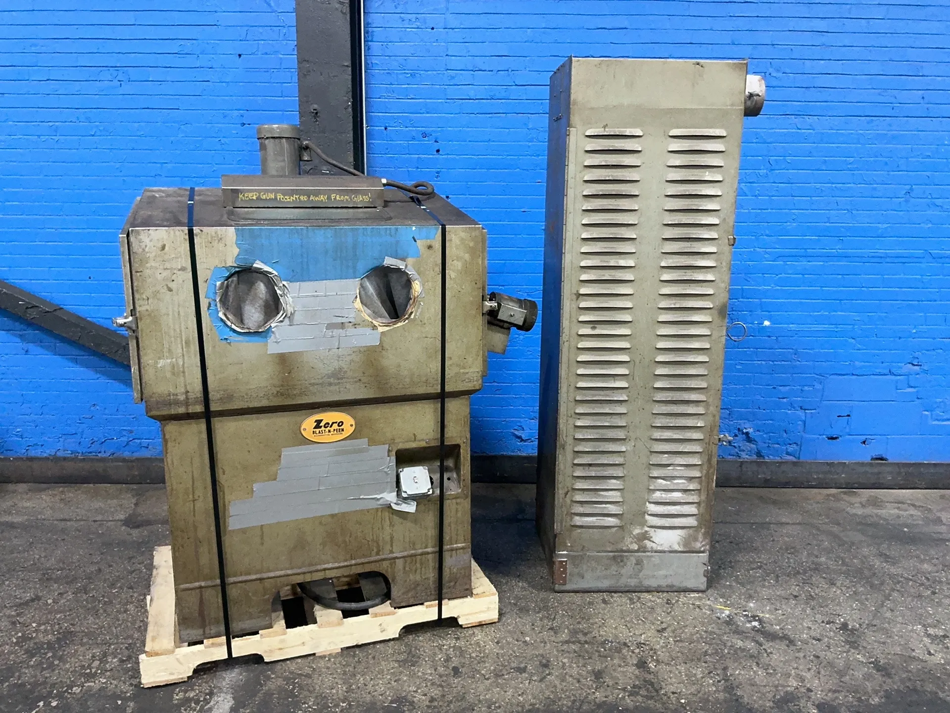 23" x 46" x 24" Zero #BNP50-7, blast cabinet and dust collector