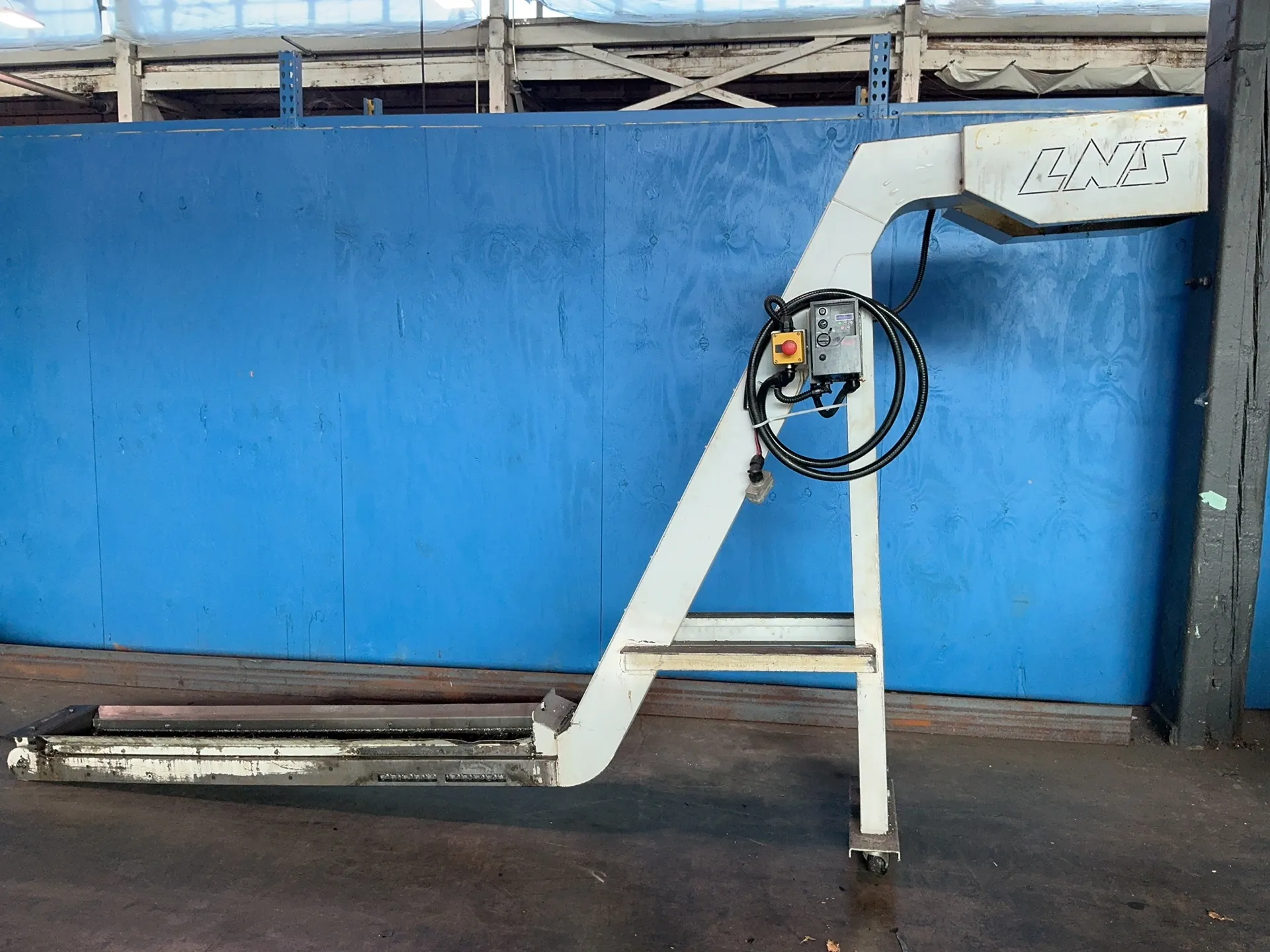 10" LNS #57508122, chip conveyor, 80" flat length, 73" chute rise, 151" overall length, 13" total flat width