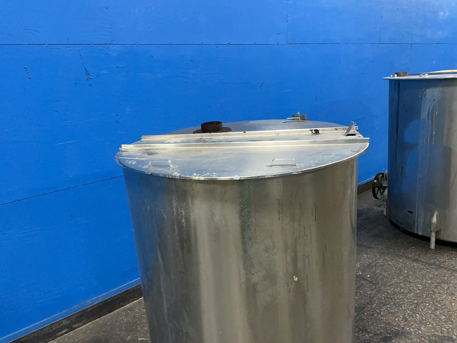 533 gallon Viatec #533-GAL-OVS, Stainless Steel tank