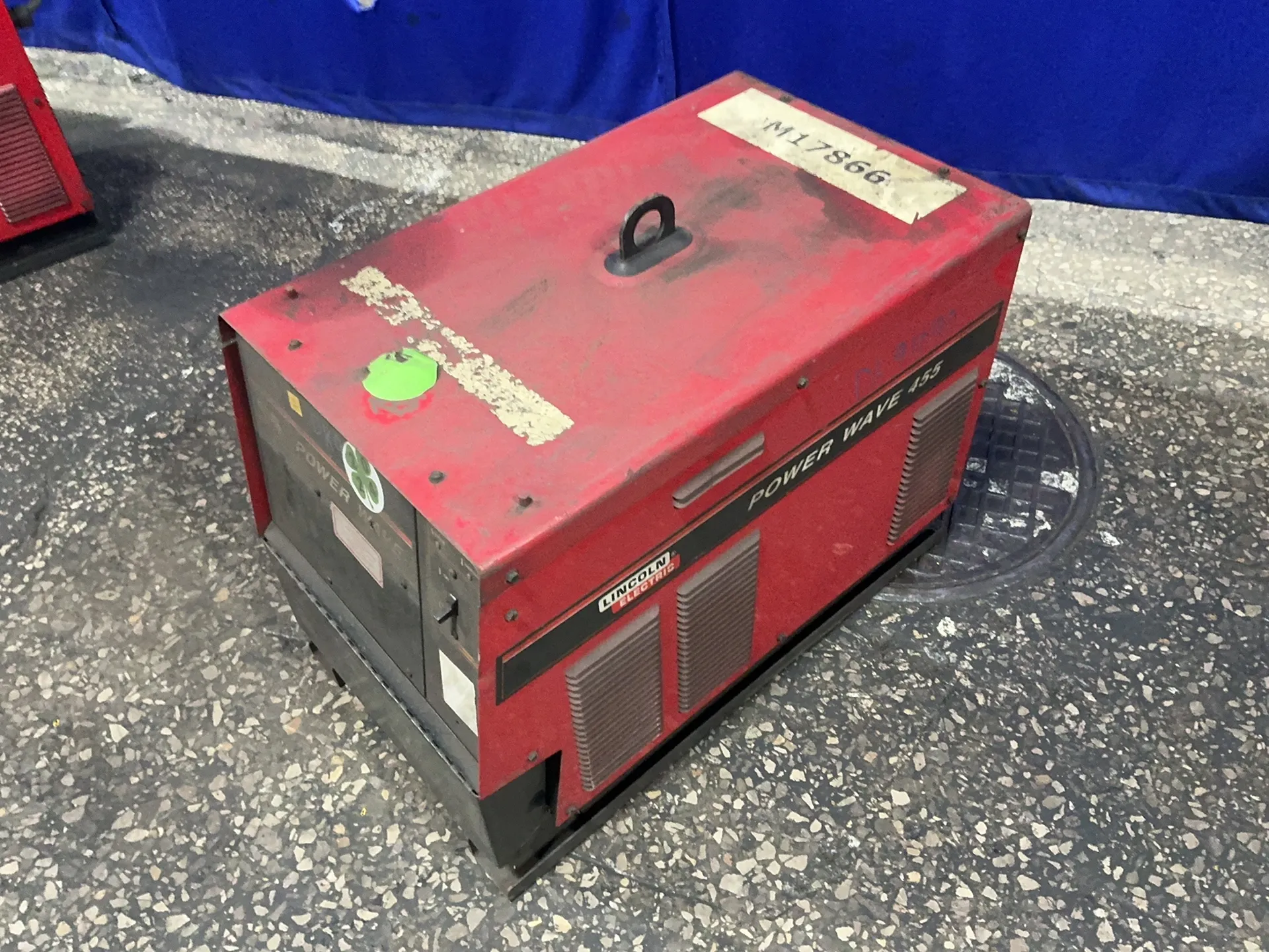 570 Amps, Lincoln Electric #POWER-WAVE-455, welder