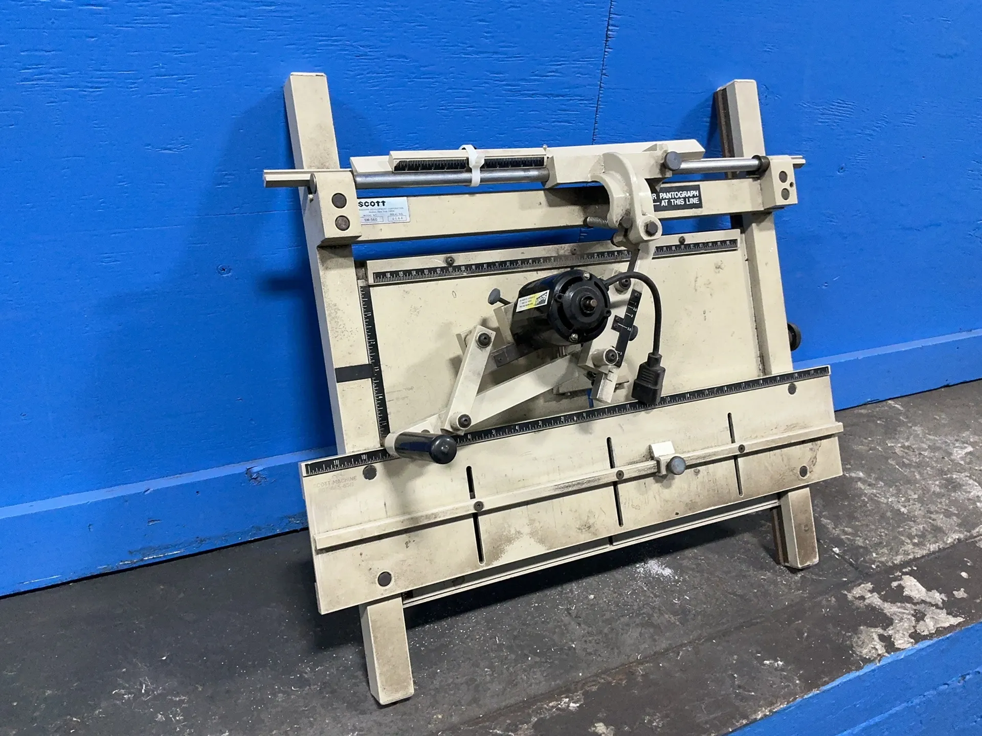 Scott #SM-560, pantograph engraving machine, 11", metal, 240 V.