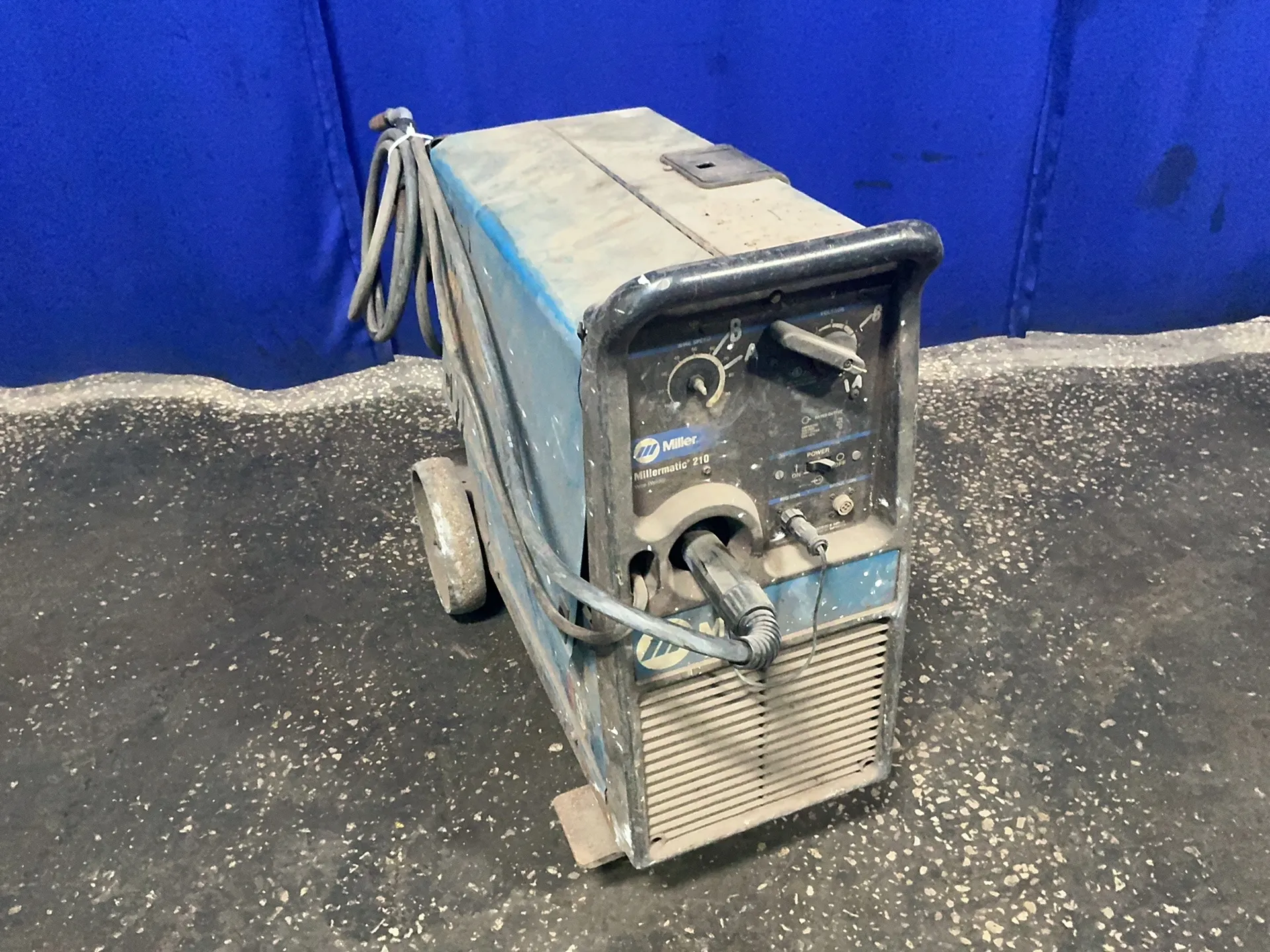 Miller #MILLERMATIC-210, welder, 160 Amps, 5.45 KW, 31/27 A, 200/230 V., 1 phase