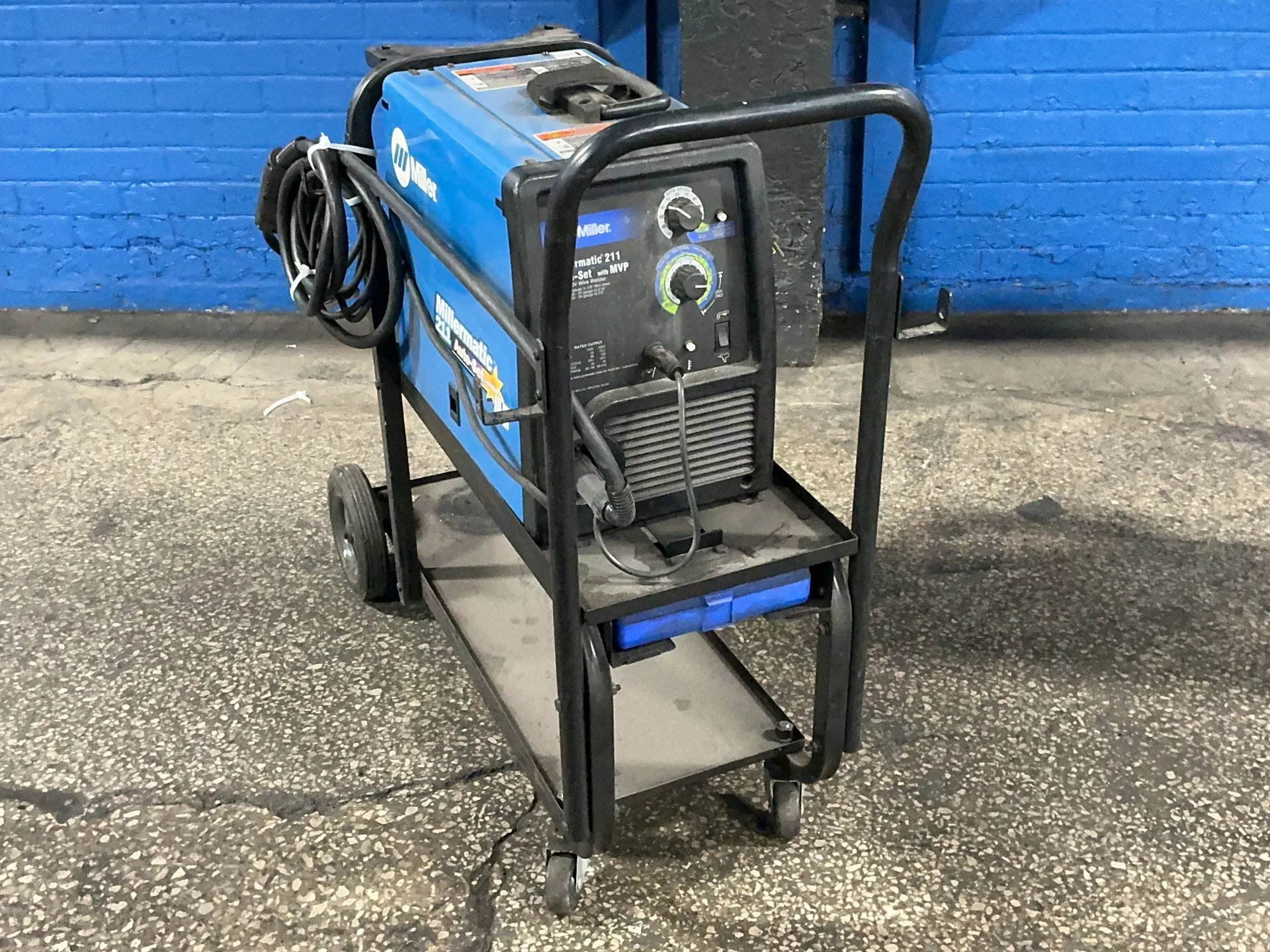 Miller #MILLERMATIC-211, welder, 150 Amps, 4.75 KW, 120/230 V., 1 phase